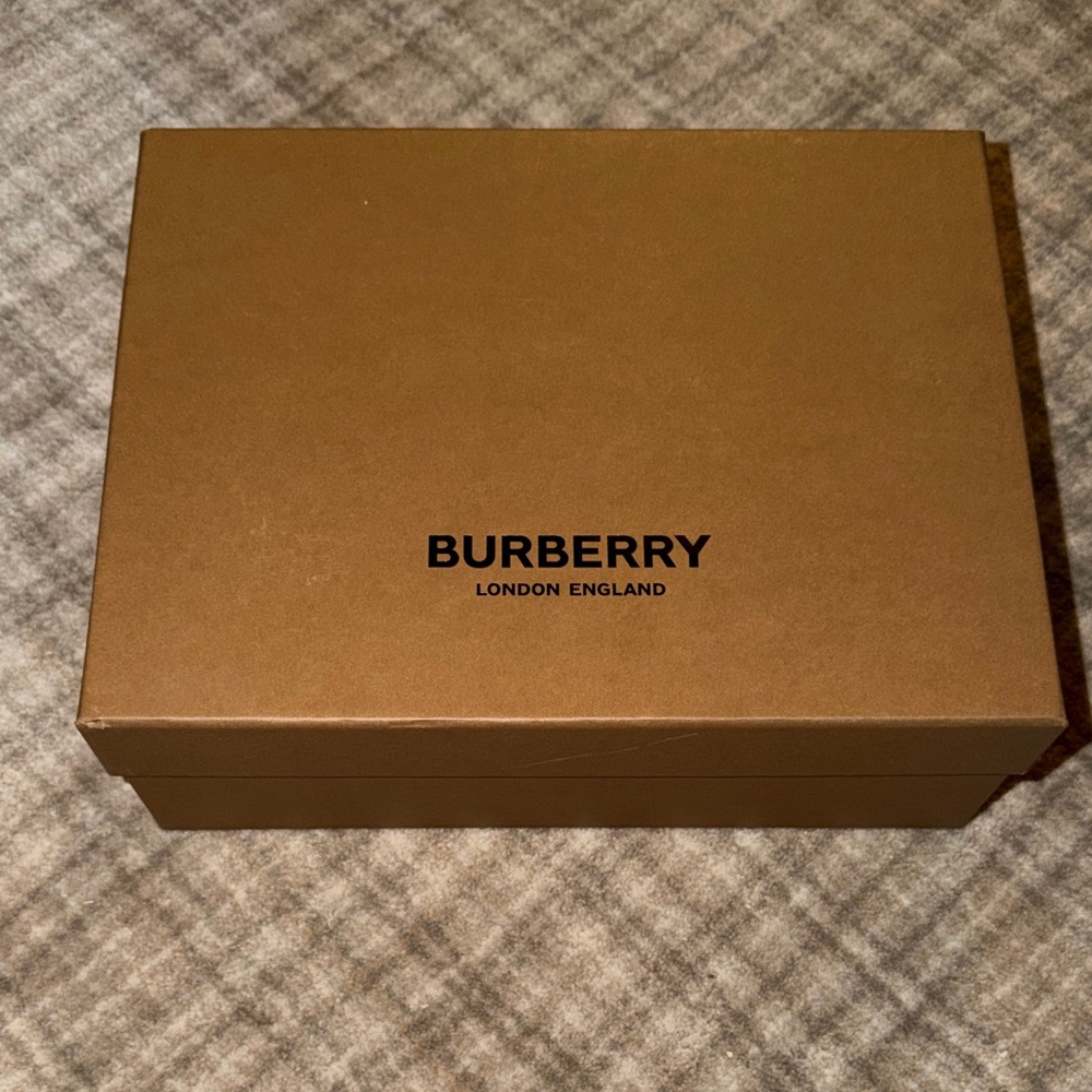Burberry Annalise Black, Tan and Cream Heels - Picture 5 of 6
